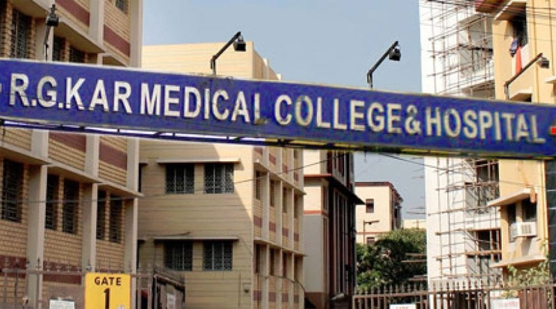 Medical students withdraw their hunger strike in R G Kar Medical College | Sangbad Pratidin