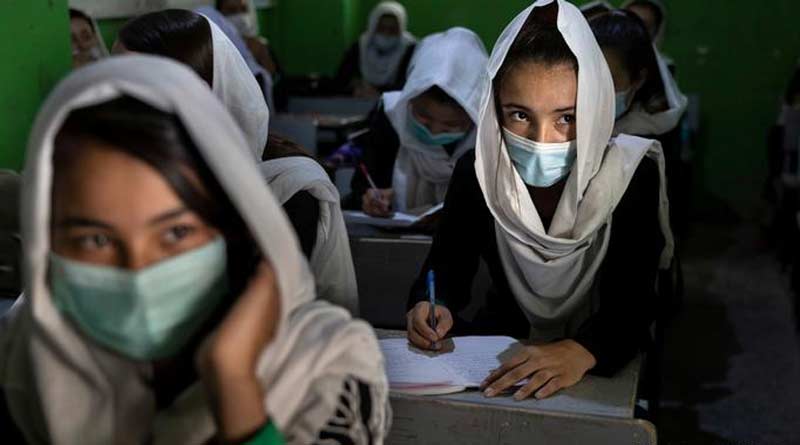 Pakistan shuts down Afghan schools by November 1। Sangbad Pratidin