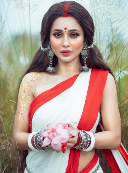 Mimi Chakraborty 1