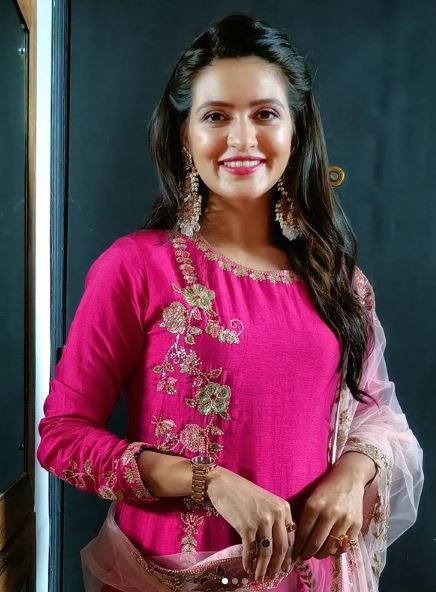 priyanka Sarkarz