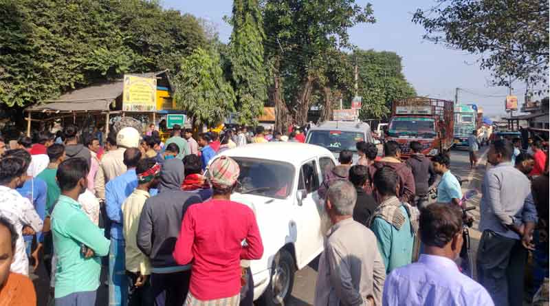 A man killed in road accident at Nadia । Sangbad Pratidin
