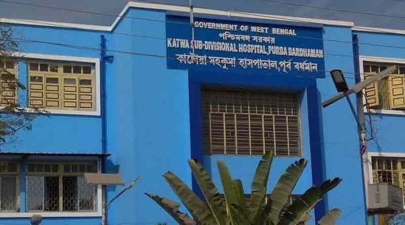 A patient allegedly molested by sweeper in Katwa sub divisional hospital । Sangbad Pratidin