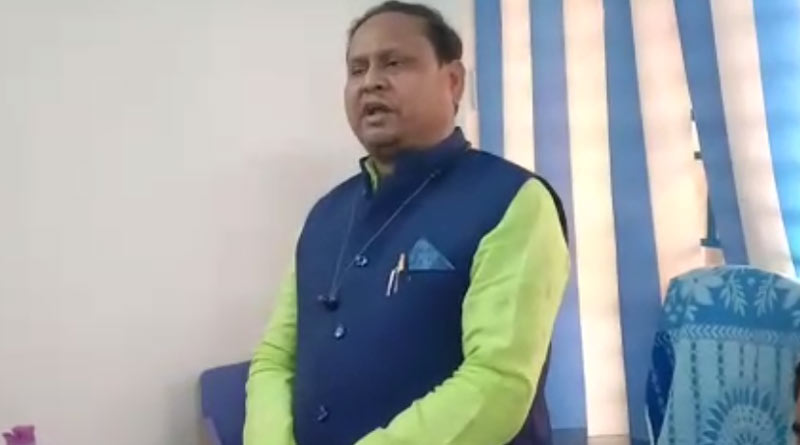 Humayun Kabir served show Couse notice by TMC