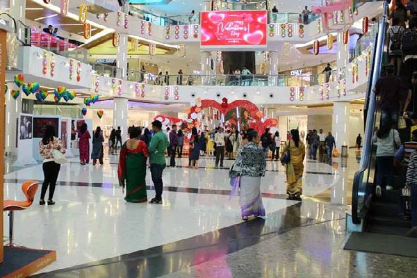 Shopping mall