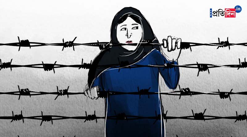 A Bangladeshi woman arrested for illegal immigration in India to search her boyfriend । Sangbad Pratidin