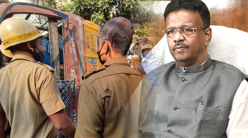 Unfit Vehicles to be seized, said Firhad Hakim | Sangbad Pratidin