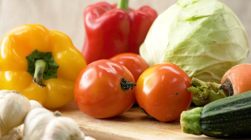 Simple tricks to keep your fruits and vegetables fresh without refrigeration | Sangbad Pratidin