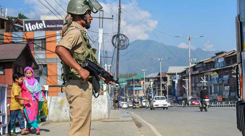 3 LeT terrorists killed by J&K Police in Pulwama। Sangbad Pratidin
