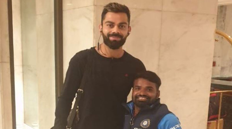 During his 100th test ,Virat Kohli gifts T-Shirt to differently abled fan | Sangbad Pratidin