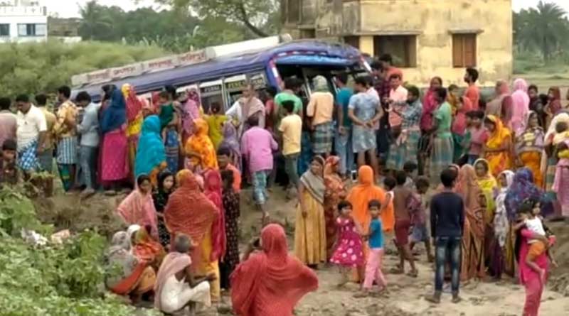 Accident in Domkol, 1 youth died | Sangbad Pratidin