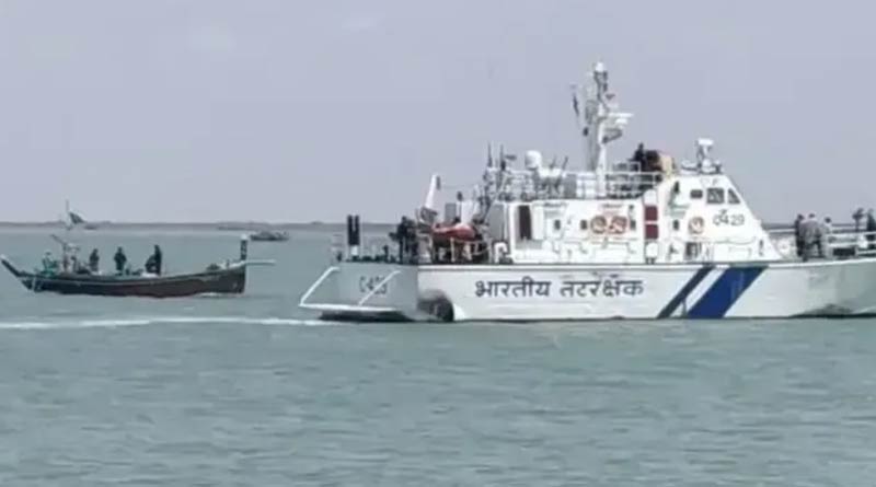 Pakistani boat captured near the coast of Gujarat with 9 people, huge narcotics seized | Sangbad Pratidin
