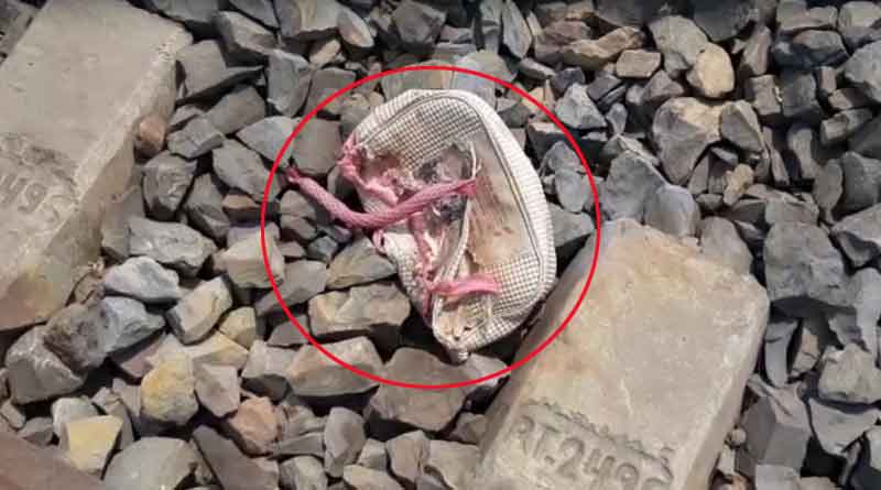 Bomb blast near Kankinara railway station । Sangbad Pratidin