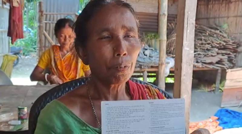 Man getting 'Laxmi Bhander' aid at Alipurduar, stirs controversy | Sangbad Pratidin