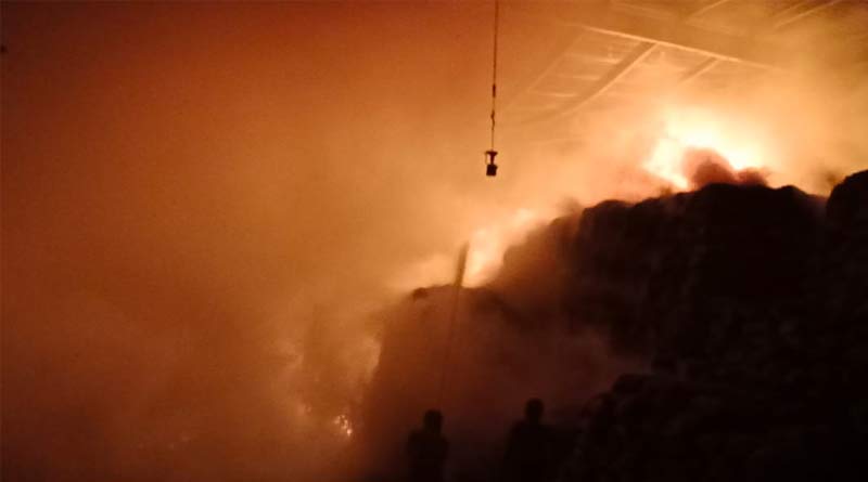 Massive fire broke out in a Rice bran oil factory in Bardhaman, West Bengal | Sangbad Pratidin