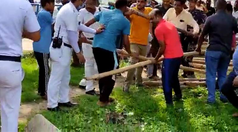 SSC protester tries to suicide, Governor condemns police | Sangbad Pratidin