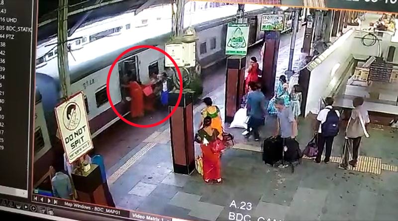 RPF ASI saves women from certain death at Bandel station | Sangbad Pratidin