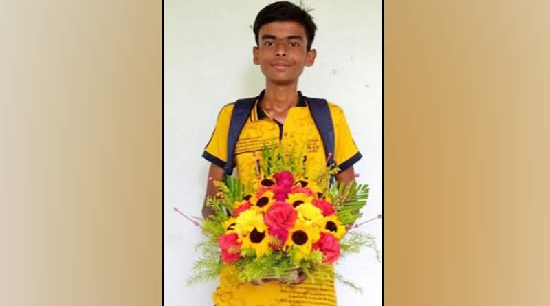 Farmers son scores stunning marks in Madhyamik Exam 2022 | Sangbad Pratidin