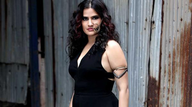 Sona Mohapatra calls it a 'shame' that some Bollywood actors can 'barely' speak in Hindi | Sangbad Pratidin