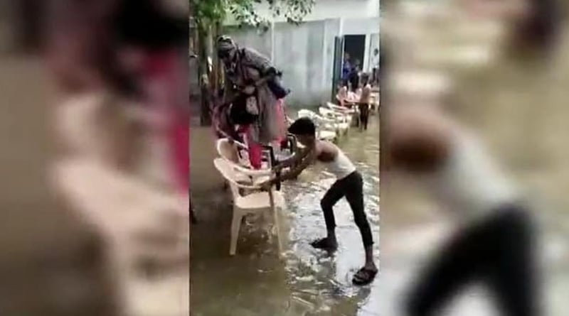 Uttar Pradesh students made chair bridge as teacher refused to step in water | Sangbad Pratidin