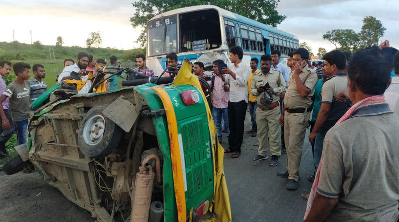 Road accident on No 14 National Highway, at least 10 dead | Sangbad Pratidin