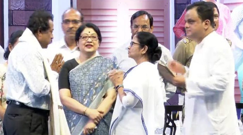 Falta teacher awarded with 'Shiksha Ratna" gets bonus on CM Mamata Banerjee's direction | Sangbad Pratidin