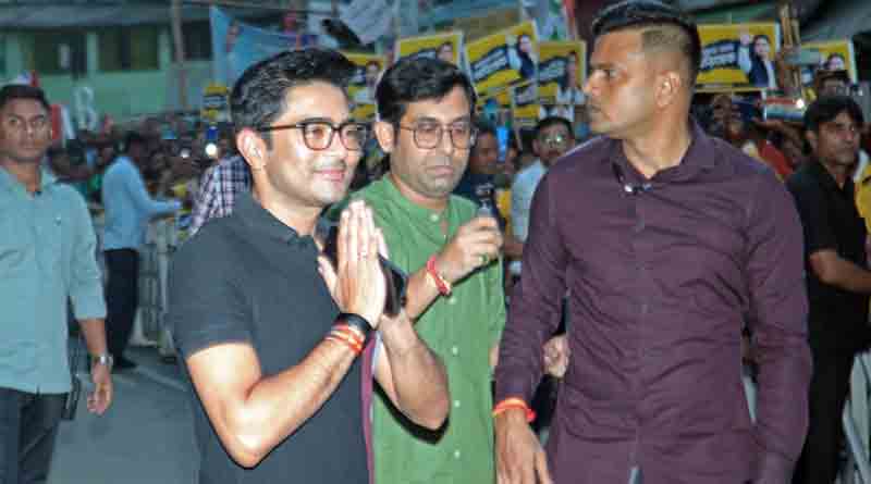 Abhishek Banerjee celebrates his birthday with party workers | Sangbad Pratidin