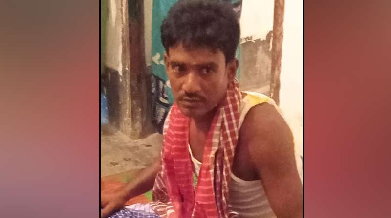 A businesman attacked by goons in train on sunday morning | Sangbad Pratidin