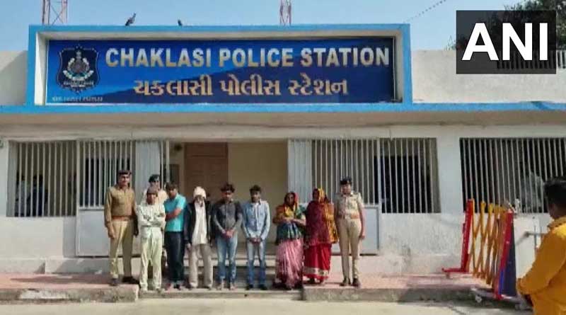 Soldier Lynched In Gujarat For Protesting Against Daughter's Obscene Video | Sangbad Pratidin