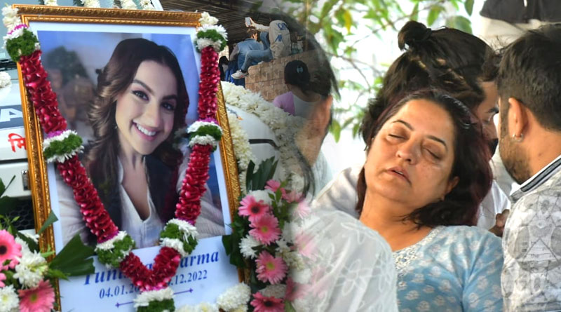 Tunisha Sharma's mother faints at her last rites | Sangbad Pratidin