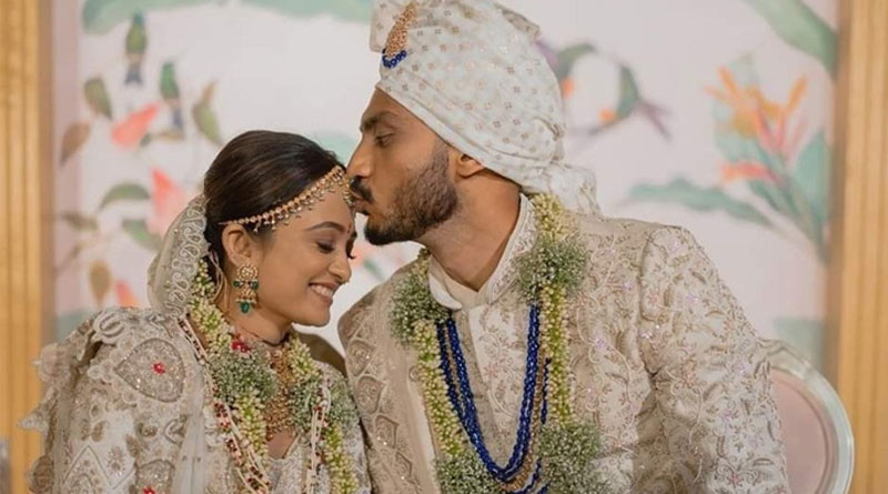 Indian cricketer Axar Patel tied the knot with Meha Patel in Vadodara | Sangbad Pratidin