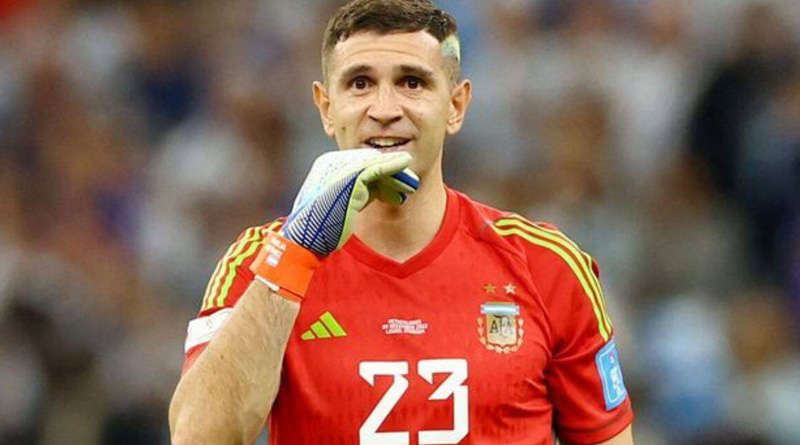 Emiliano Martinez buys US army dog to protect World Cup medal | Sangbad Pratidin