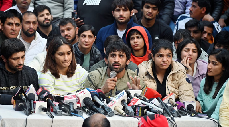 Wrestlers met Anurag Thakur, no resolution, IOA forms probe committee | Sangbad Pratidin