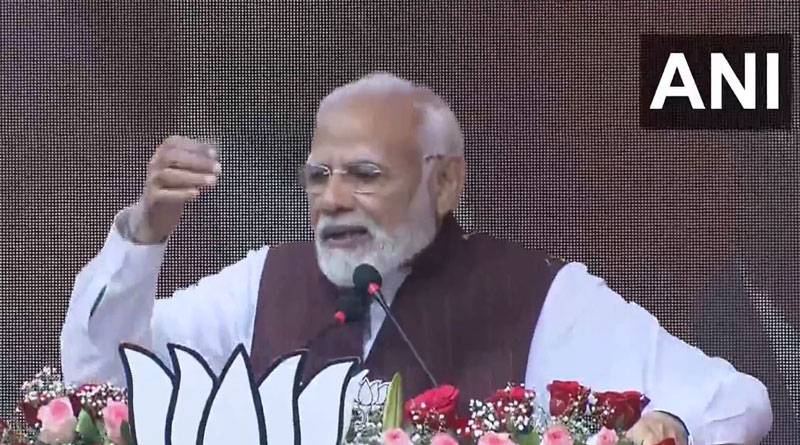 ‘Modi tera kamal khilega’, PM hits out at Congress। Sangbad Pratidin