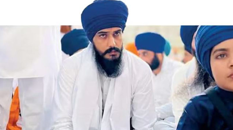 There were reports that Khalistani leader Amritpal Singh detained by Punjab Police। Sangbad Pratidin