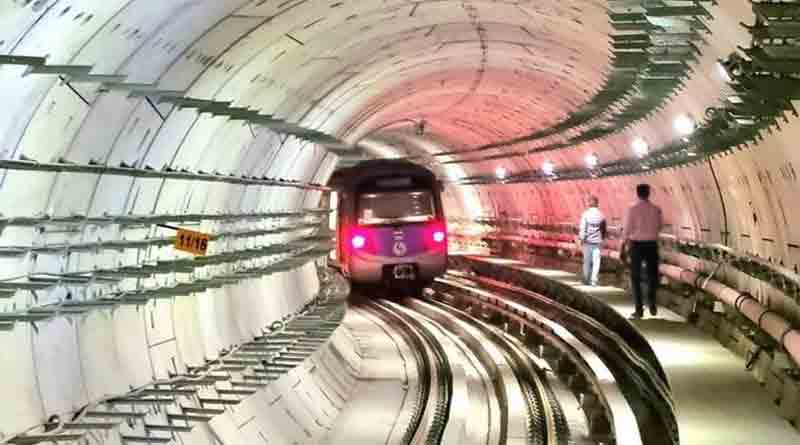 Metro reaches Howrah Maidan through the tunnel under the Ganges | Sangbad Pratidin