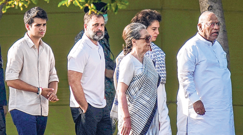 Priyanka Gandhi is the face of Congress in upcoming elections in 4 state | Sangbad Pratidin