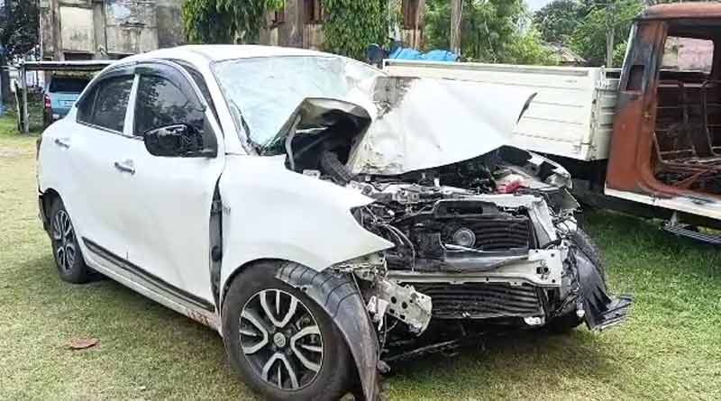 Two businessman dies in a road accident in Gangarampur । Sangbad Pratidin