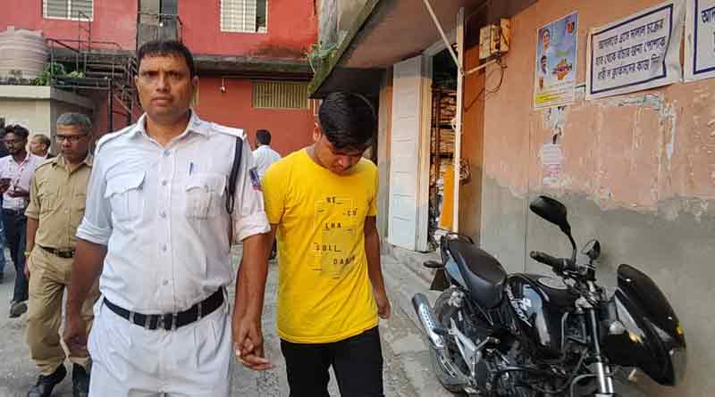 Gold biscuit worth more than 5 crore seized in Siliguri, 8 arrested | Sangbad Pratidin