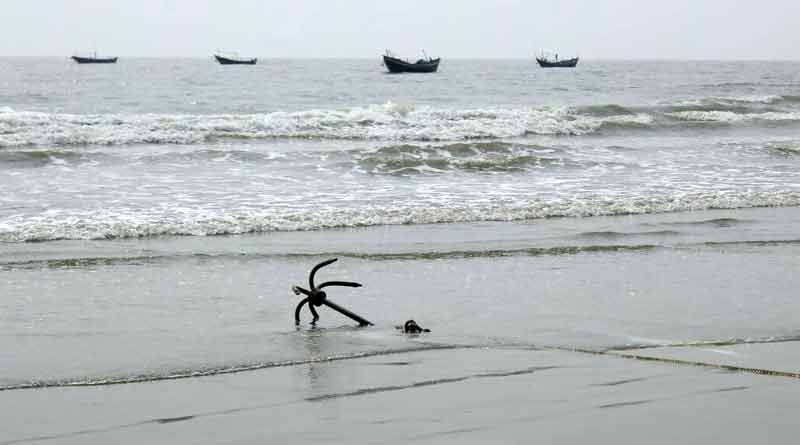 Woman body with no clothes found from beach of Mandarmani । Sangbad Pratidin