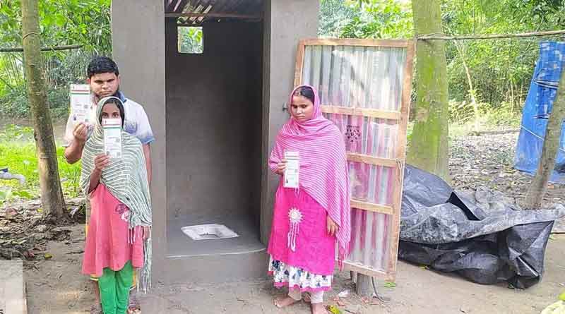 Malda's blind family gets government facility । Sangbad Pratidin