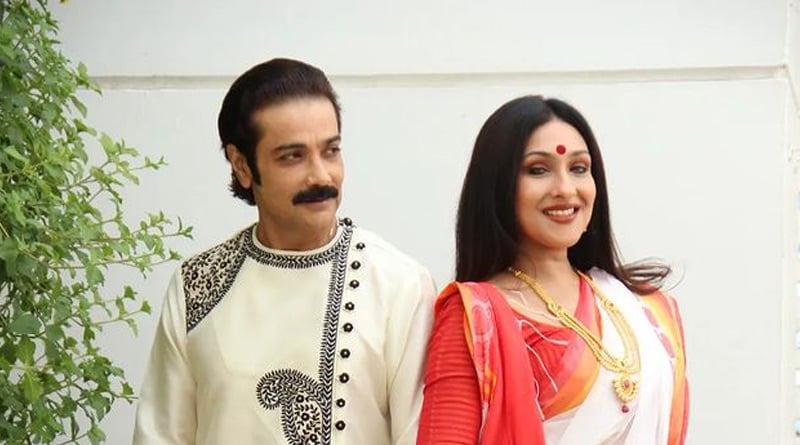 Kaushik Ganguly starts preps for Prosenjit Chatterjee, Rituparna Sengupta's 50th movie | Sangbad Pratidin