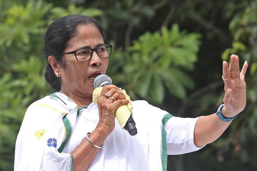 Mamata Banerjee issues warning on internal feud in TMC । Sangbad Pratidin