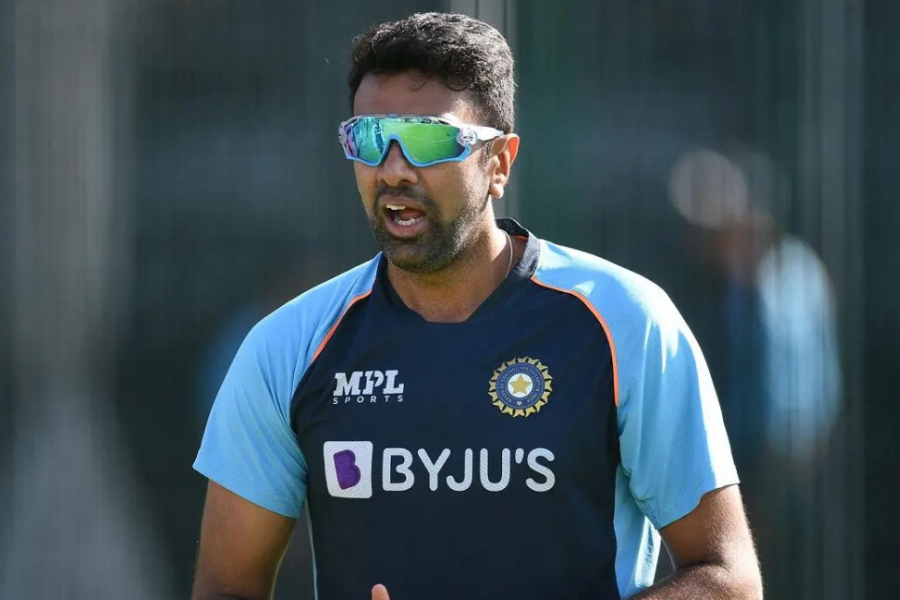 Ravichandran Ashwin left Rajkot test । Sangbad Pratidin