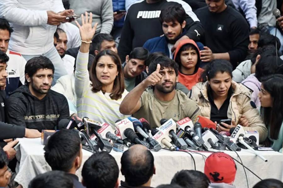 WFI to challenge Delhi High Court order reinstating IOA's ad-hoc committee