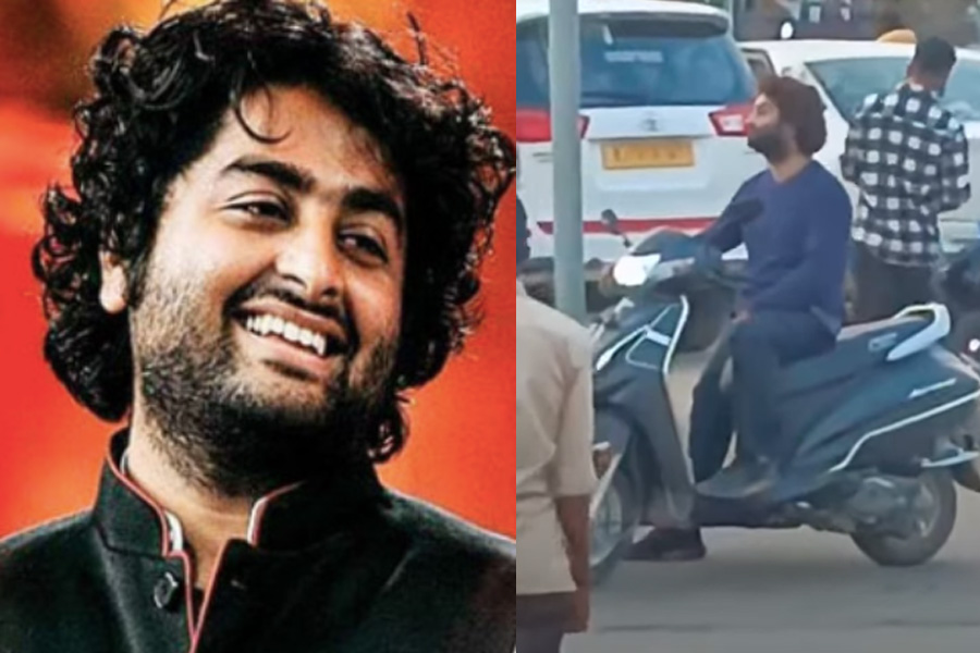 Arijit Singh new video from Rajastan goes viral| Sangbad Pratidin
