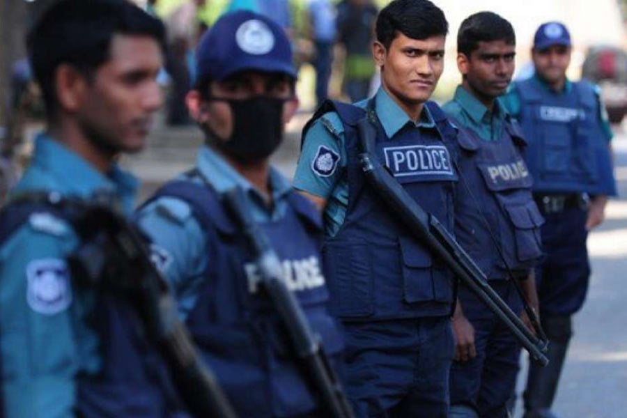 Gold and cash stolen from empty house while family at Pandal in Bangladesh