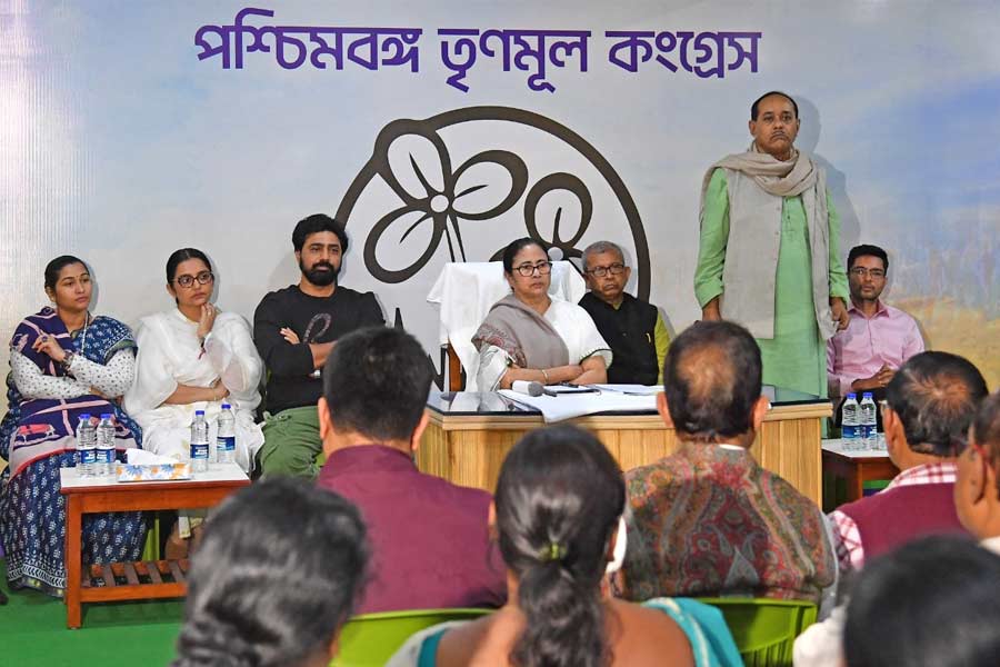 Mamata Banerjee removes Keshiary block president Sreenath Hembram । Sangbad Pratidin