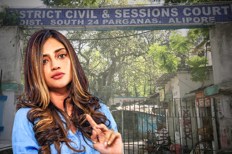 Nusrat Jahan in trouble in the flat fraud case at Alipore Judge Court | Sangbad Pratidin