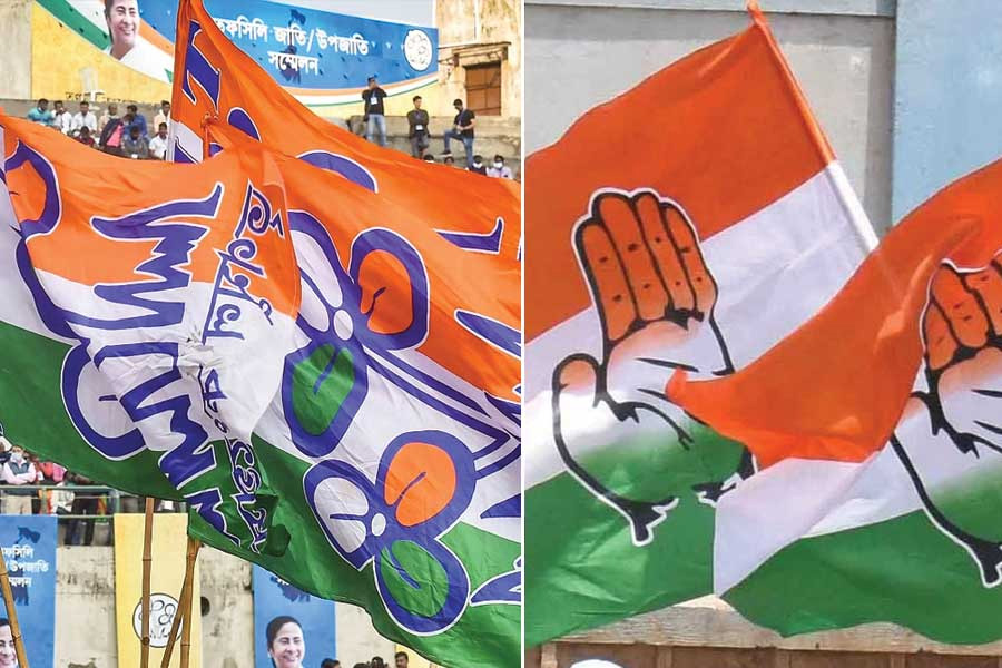 Equation of TMC and Congress on sharing 10 Loksabha seats | Sangbad Pratidin