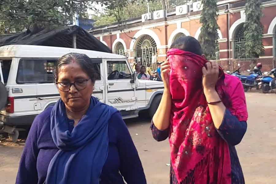 Wife of former SSC chief allegedly arrested in job scam । Sangbad Pratidin